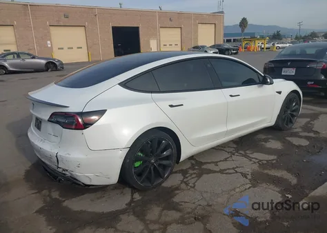 2021 Tesla Model 3 Long Range Dual Motor All-Wheel Drive z USA, uszkodzony, nr VIN 5YJ3E1EB6MF869028